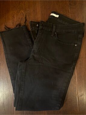 Levi’s Women's 711 Skinny Jeans